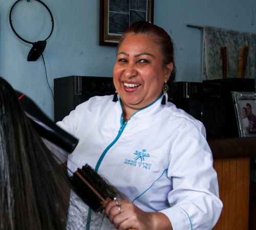 Alba was able to rebuild her business, offering beauty services at clients’ houses